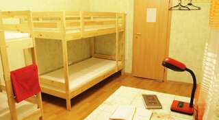 Гостиница Славный Хостел Самара Спальное место на двухъярусной кровати в общем номере для мужчин и женщин-3